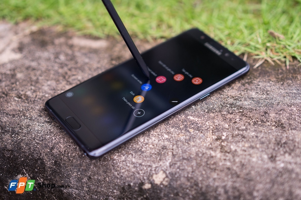 Trên tay Galaxy Note FE Trên tay Galaxy Note FE