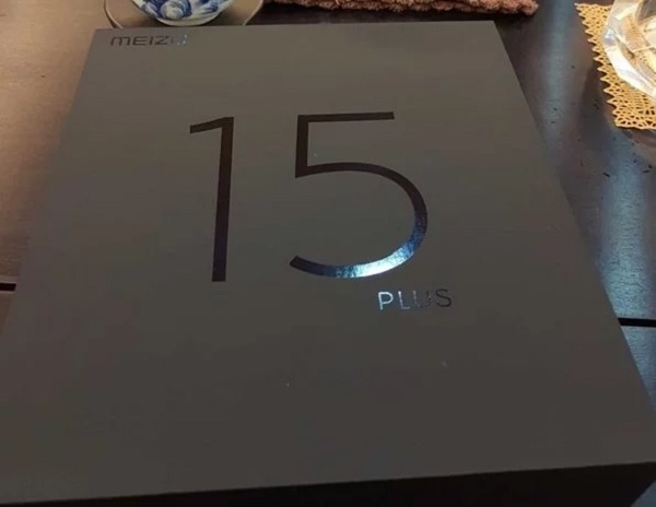Hình ảnh hộp đựng sản phẩm Meizu 15 Plus