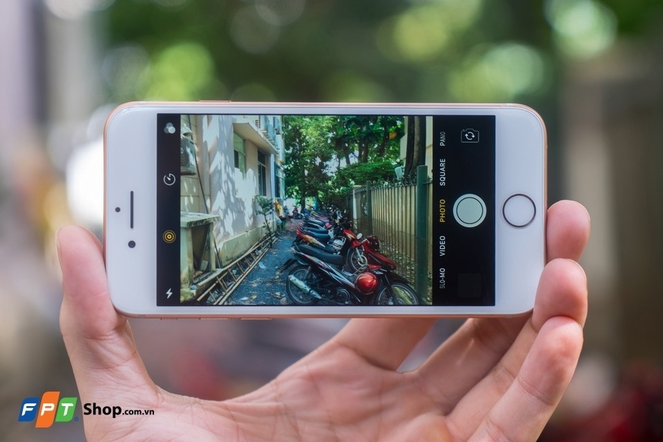 iPhone 8