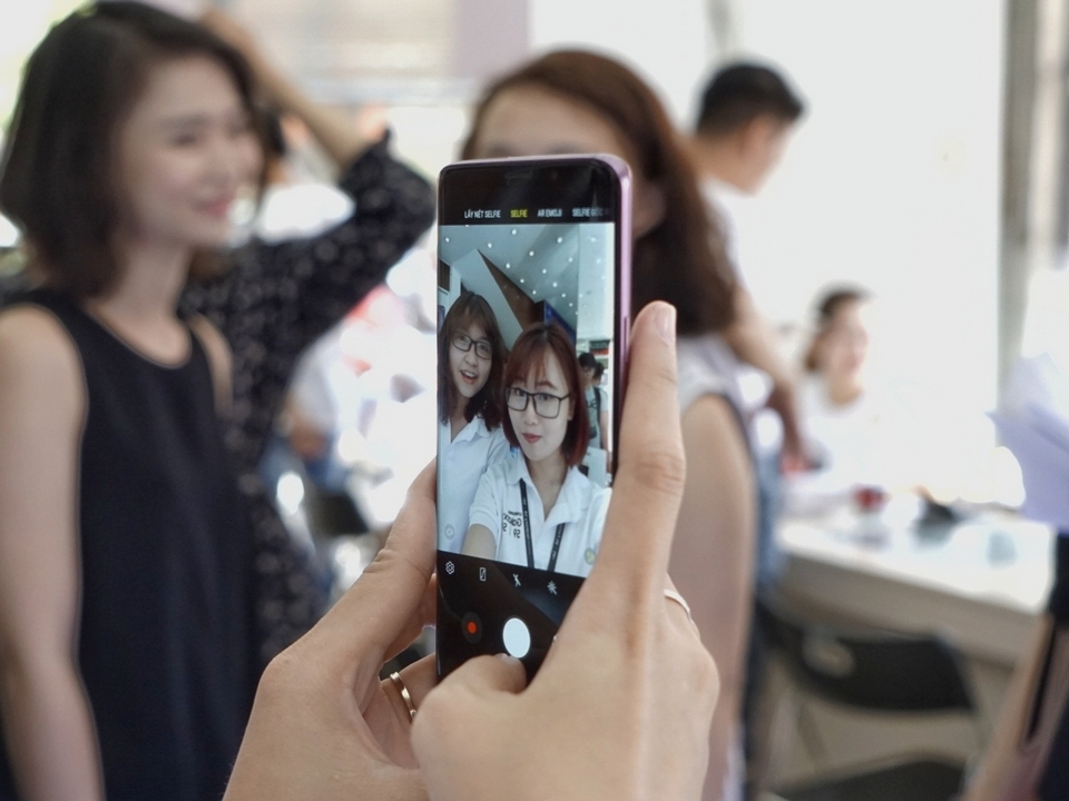 Mở bán Galaxy S9 và S9 Plus