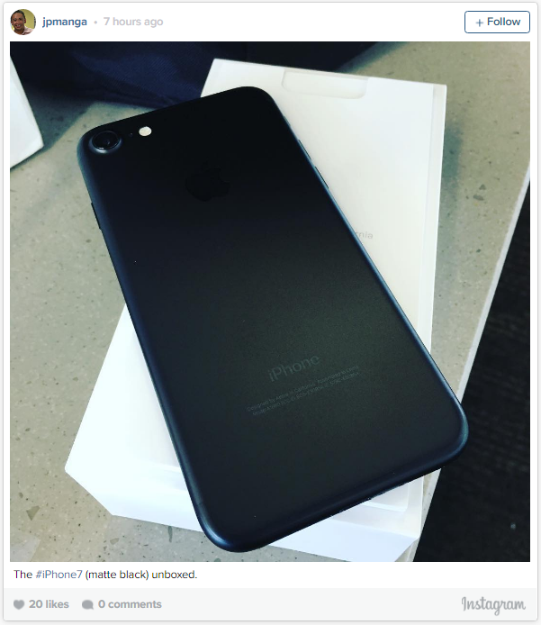 Người dùng khắp thế giới thi nhau khoe ảnh mở hộp iPhone 7 8