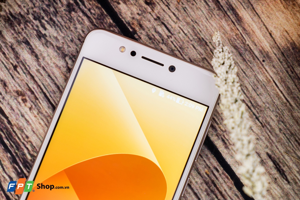 Chụp ảnh cũng là lợi thế trên Zenfone 4 Max Chụp ảnh cũng là lợi thế trên Zenfone 4 Max