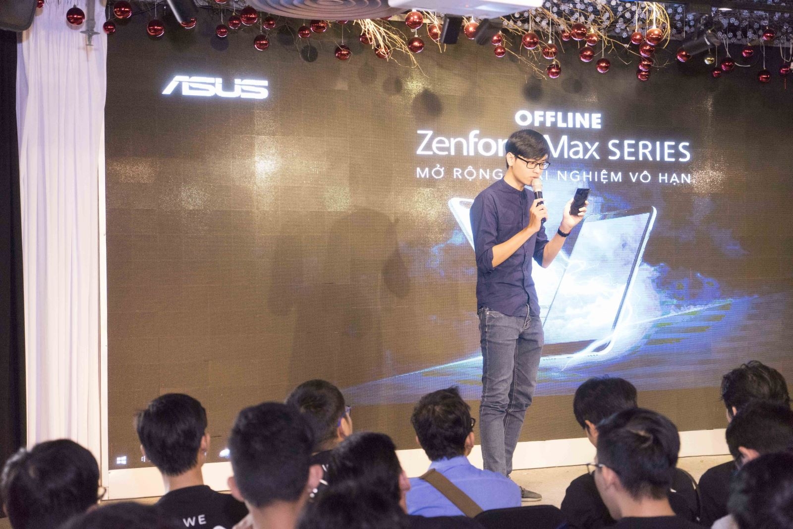 Các reviewer đã chia sẻ trải nghiệm của mình với Zenfone Max Plus M1 Các reviewer đã chia sẻ trải nghiệm của mình với Zenfone Max Plus M1