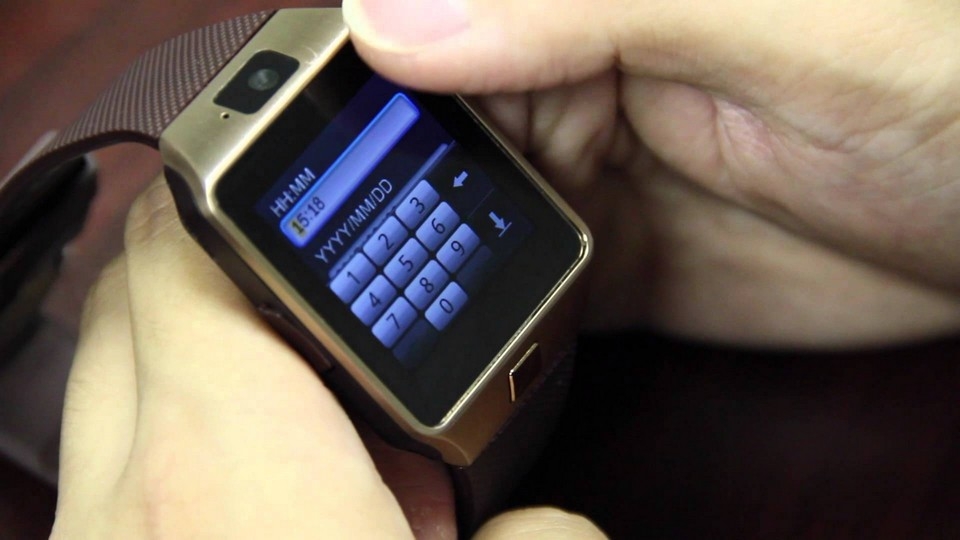 Những điều nên làm sau khi mua smartwatch Thiết lập cơ bản cho smartwatch ngay khi mua về.
