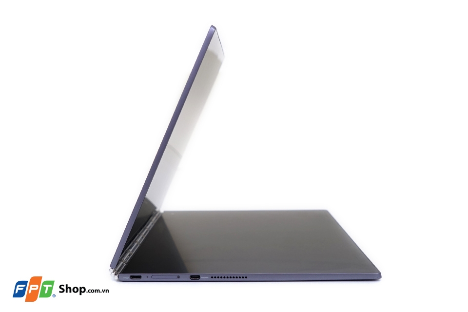 Trố mắt với bàn phím Halo trên Lenovo Yoga Book Khu vực cảm ứng của Lenovo Yoga Book có độ mỏng ấn tượng.