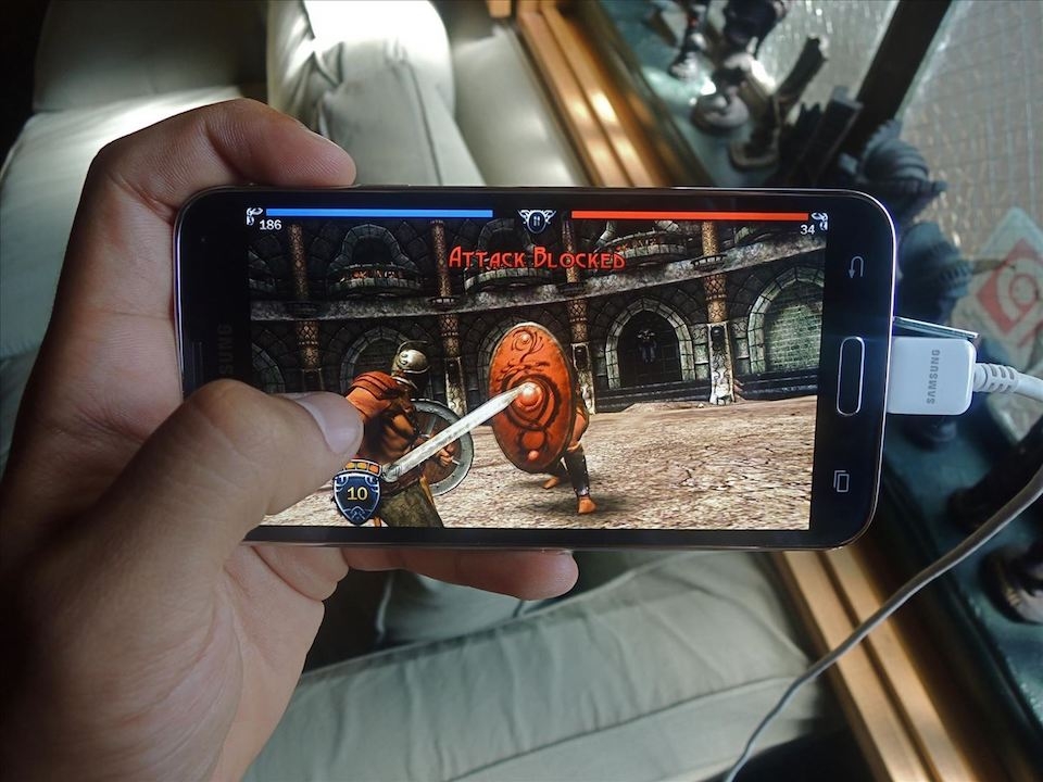 Do thói quen sử dụng sai cách của người dùng.