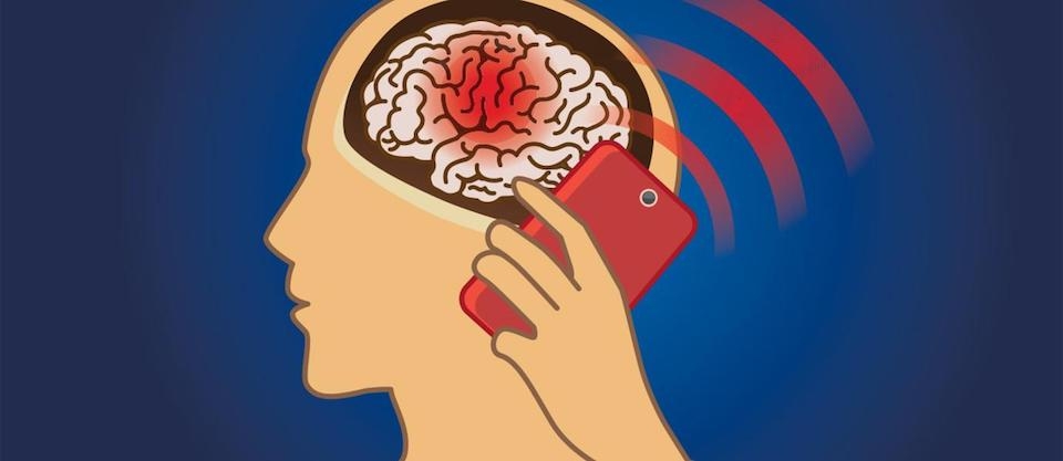 Đâu là smartphone có bức xạ cao nhất? Để đạt được chứng chỉ thân thiện với môi trường, sản phẩm phải có chỉ số bức xạ dưới ngưỡng 0.64.