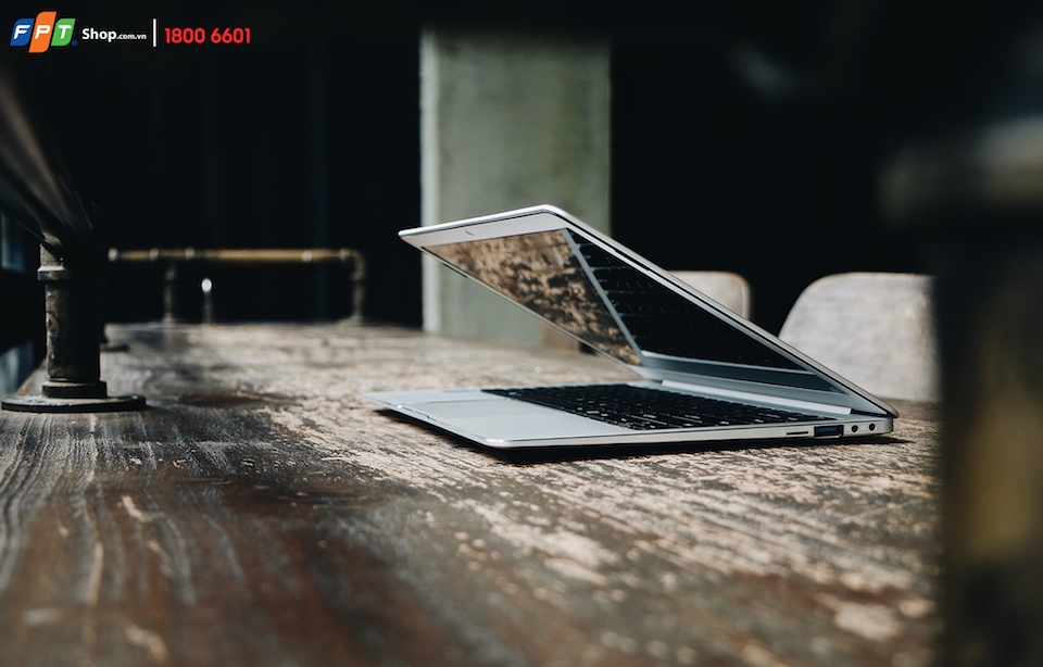 Những công việc nên chọn mua laptop mỏng nhẹ Laptop mỏng nhẹ để tiện di chuyển là nhu cầu của rất nhiều người dùng.