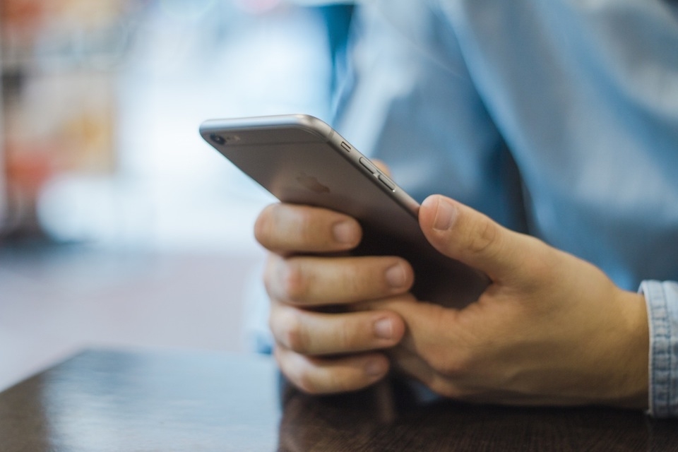 Gửi tin nhắn SMS miễn phí qua dịch vụ Call Me Back Mỗi lần nạp tiền, người dùng sẽ có được 3 tin nhắn miễn phí từ dịch vụ Call Me Back.