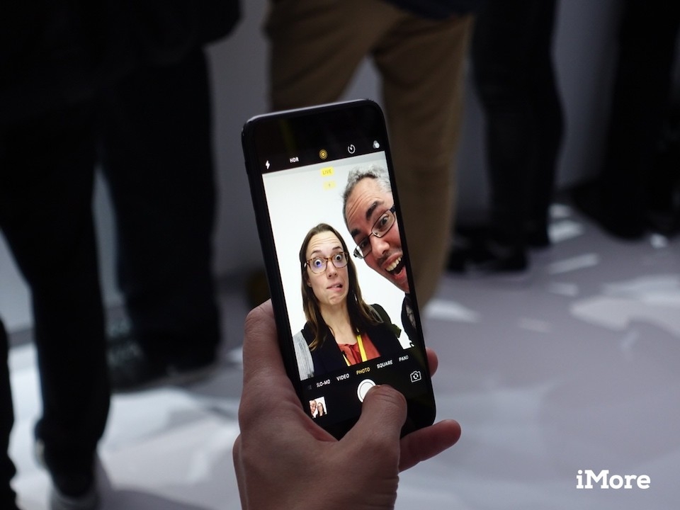 Những tính năng trên iPhone mà bạn sẽ rất nhớ Tính năng FaceTime quá tuyệt vời.