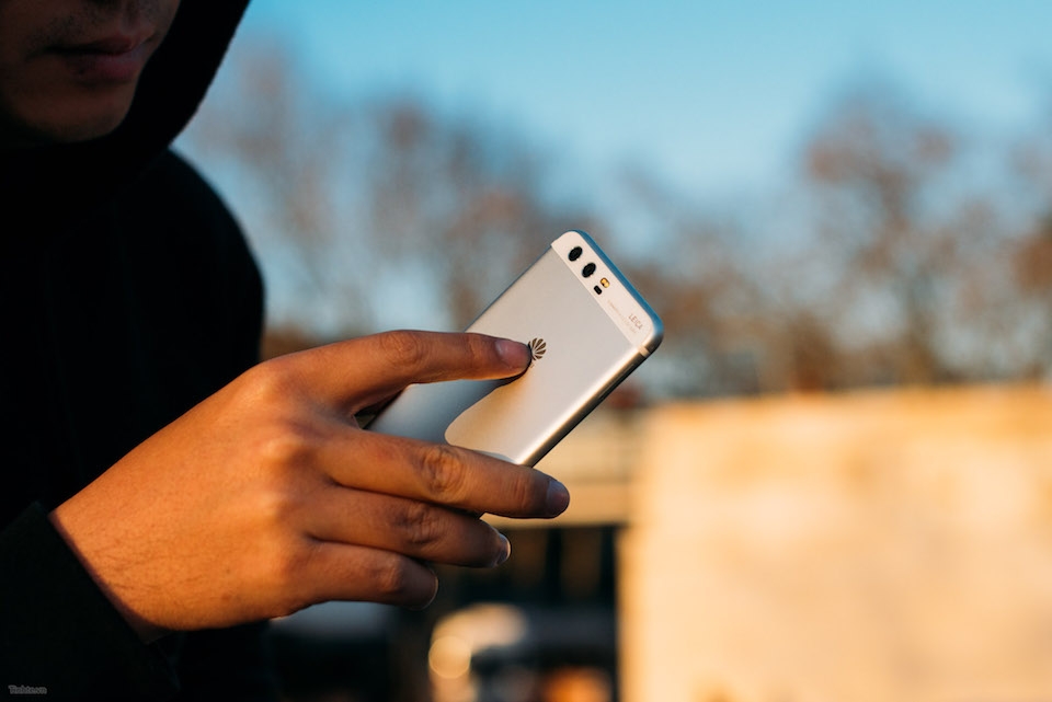 Thiết kế khá giống với Google Pixel