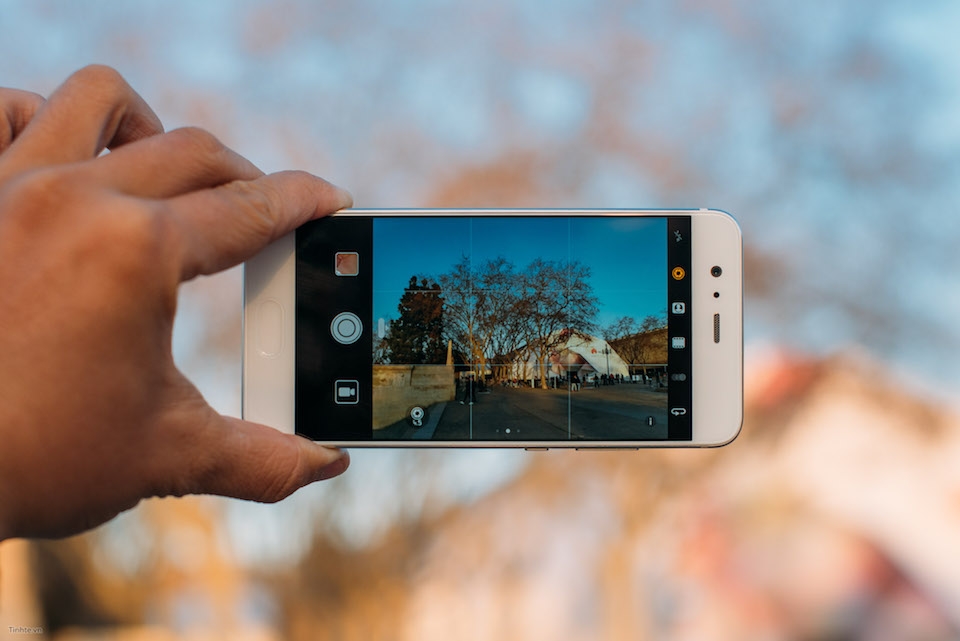 Bổ sung chế độ chụp chân dung Leica