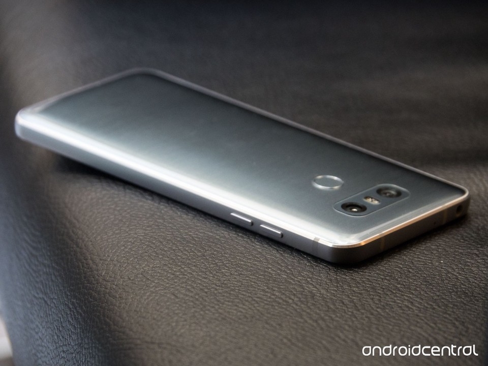 LG G6 sẽ có nhiều phiên bản khác nhau trên thế giới Phần đông người Mỹ thích smartphone có sạc không dây