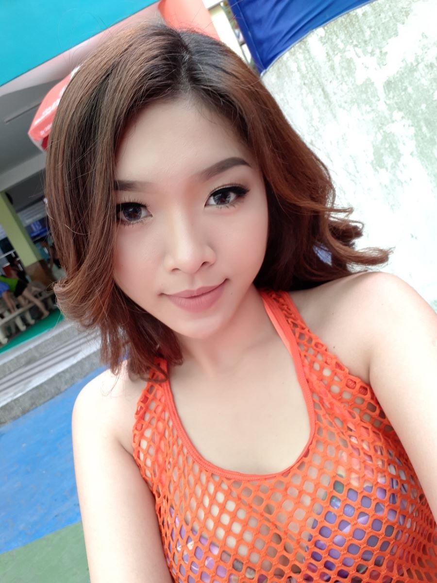 Được trang bị bộ vi xử lý 8 nhân Exynos xung nhịp 1.9GHz