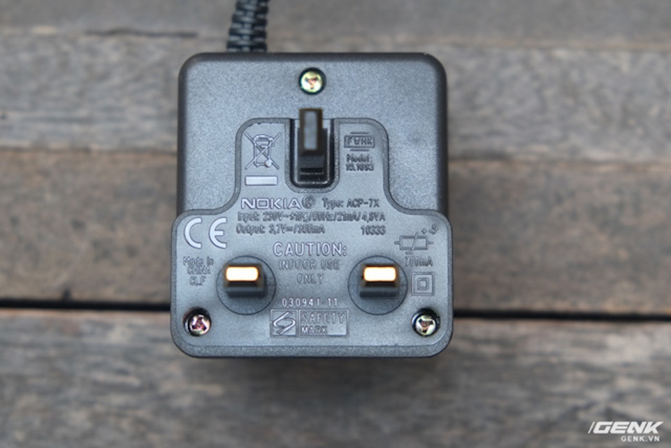 Trên tay Nokia 3310 17 năm tuổi So sánh giữa Nokia 3310 mới và Nokia 3310 17 năm tuổi