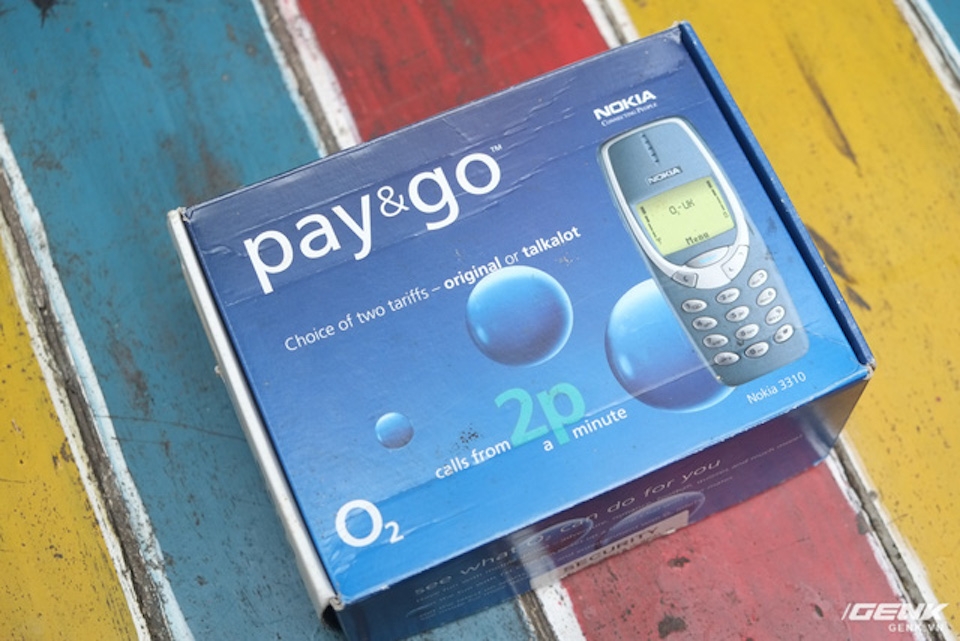 Trên tay Nokia 3310 17 năm tuổi Hộp đựng của máy