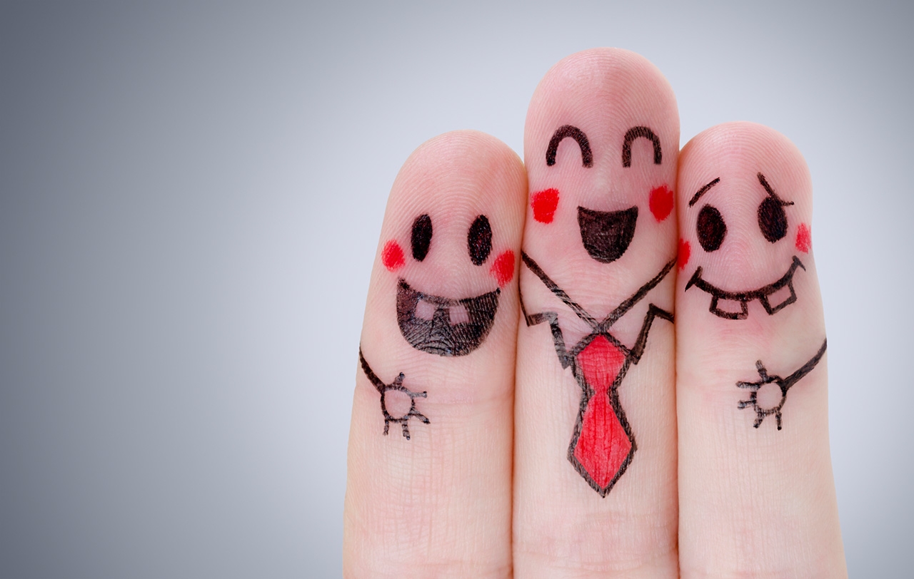 Trổ tài vui vẻ vẽ lên ngón tay với ứng dụng Cool Finger Faces Bạn có thể tải ứng dụng này ngay trên App Store