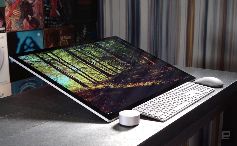 Chiếc máy tính Surface Studio