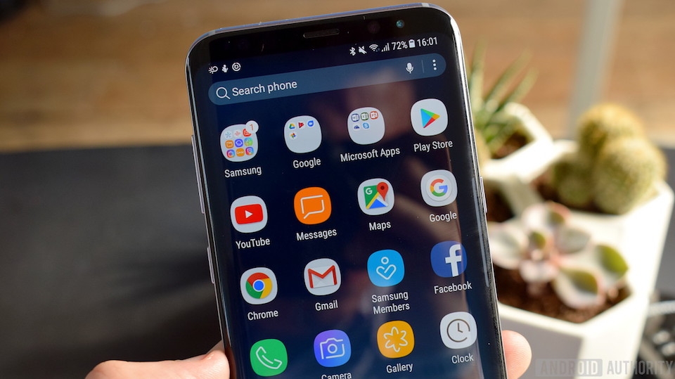 Microsoft đã ra mắt nhiều smartphone Android trong vài năm trở lại đây