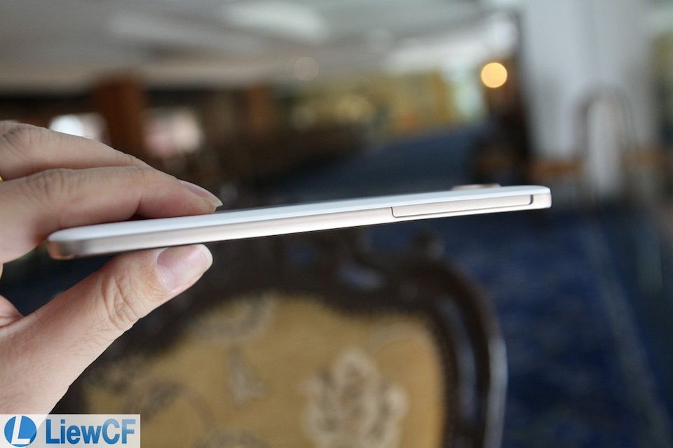 Đánh giá HTC One ME và HTC One E9 Máy mỏng chỉ 7.49mm