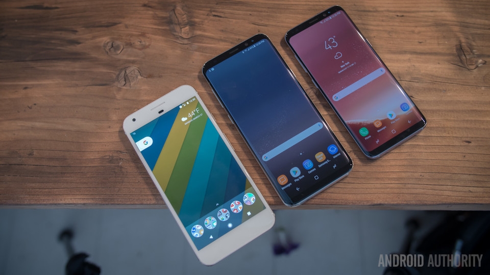 Giá smartphone cao cấp đang tăng theo từng năm? Bạn có tự hỏi nguyên do nào mà giá smartphone cao cấp đang dần tăng?