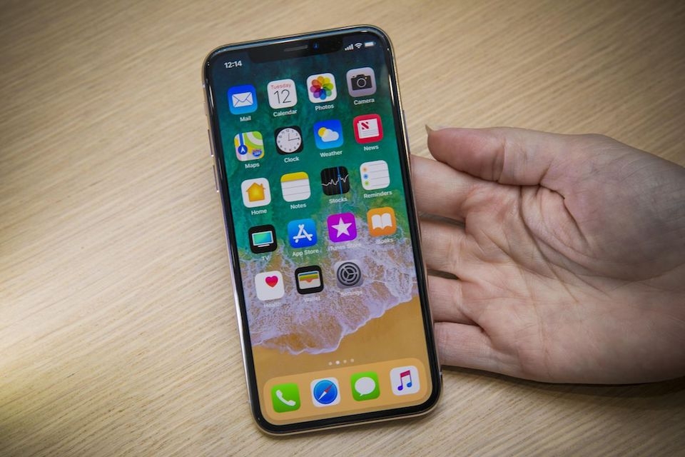 Ngoài ra, Apple còn quan tâm đến công nghệ cảm ứng màn hình của hãng Novatek Đài Loan.
