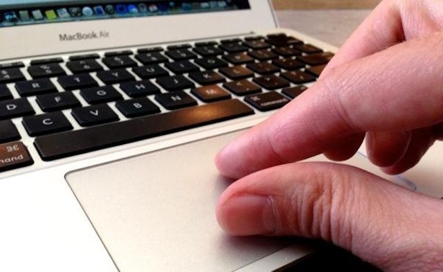 Các thao tác Touchpad trên Macbook – Xoay ảnh