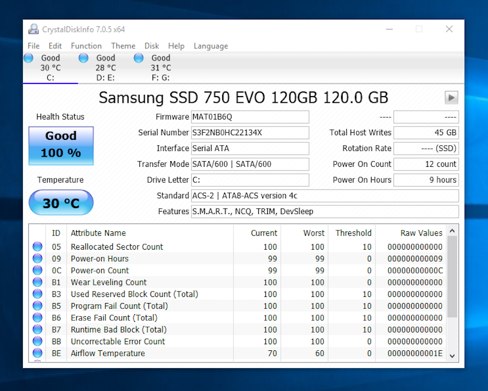 Những cách kiểm tra sức khoẻ ổ cứng Dùng công cụ CrytalDisk Info