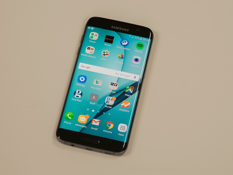 Điện thoại chậm đi theo thời gian do hệ điều hành ngày càng