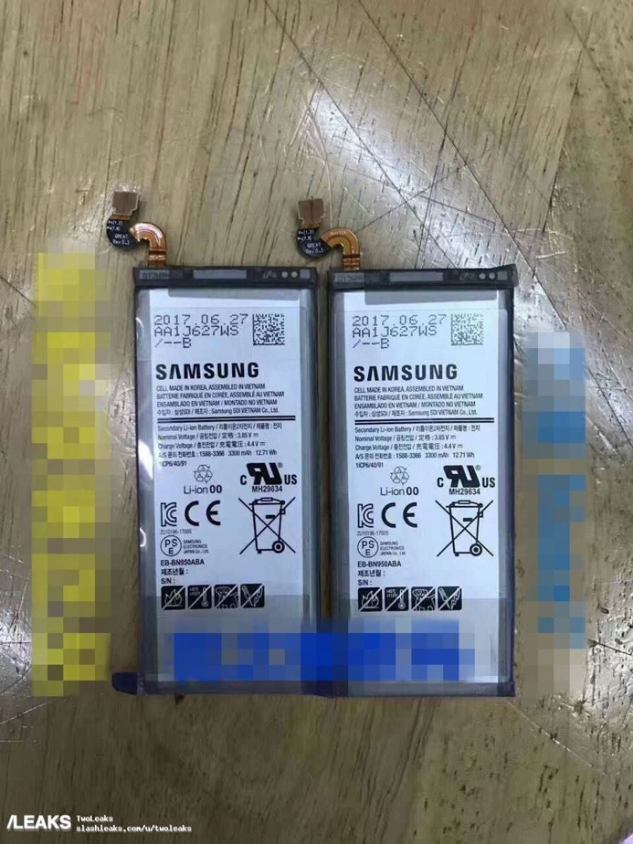 Hình ảnh rò rỉ về pin của Galaxy Note 8 được lắp ráp tại Việt Nam.