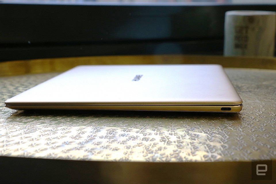 Matebook có độ mỏng như Macbook 12 inch