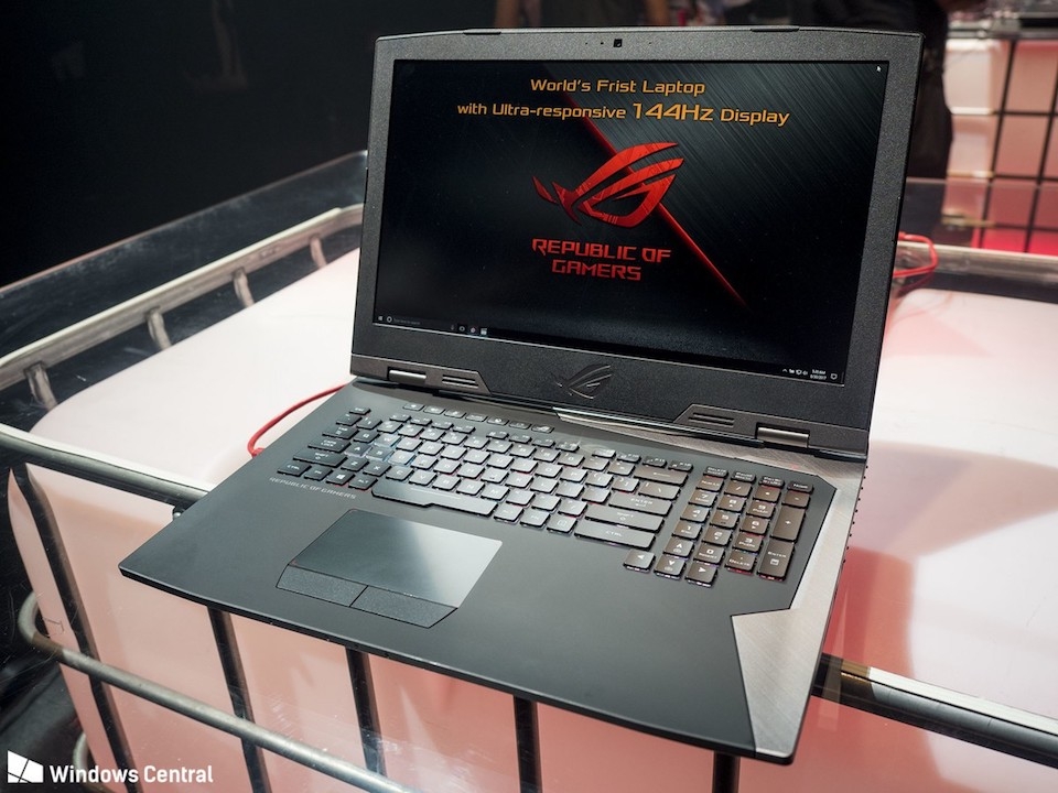 Asus ROG Chimera có thiết kế hầm hố, cứng cáp.