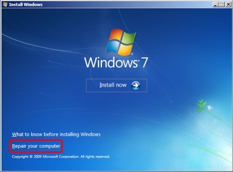 Chọn Repair your computer.