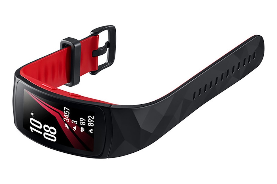 Gear Fit 2 Pro với dây đeo mới đẹp và thể thao hơn.
