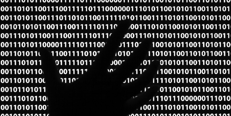 Người dùng nên sử dụng phần mềm bản quyền để tránh mã độc