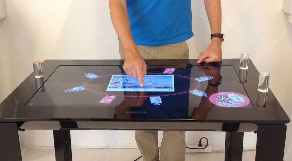 Surface Table thế hệ 2 do Samsung sản xuất