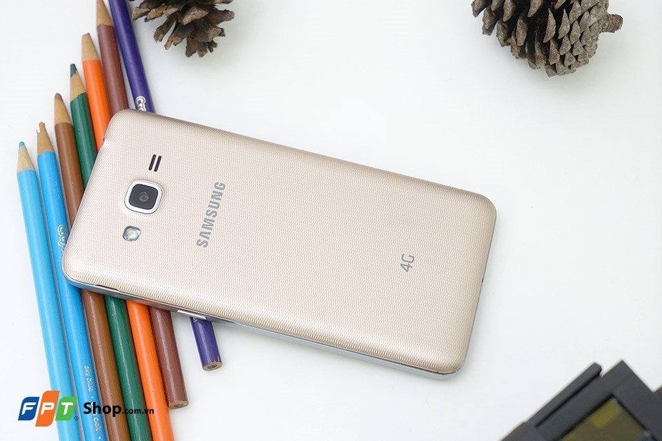 Đánh giá Galaxy J2 Prime: hoàn thiện tốt, cấu hình ổn Hiệu năng tốt, thực thi nhanh chóng