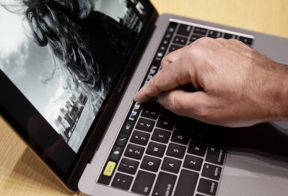 Cách biến iPhone thành Touch Bar siêu xịn cho Laptop Thanh Touch Bar trên MacBook Pro mới