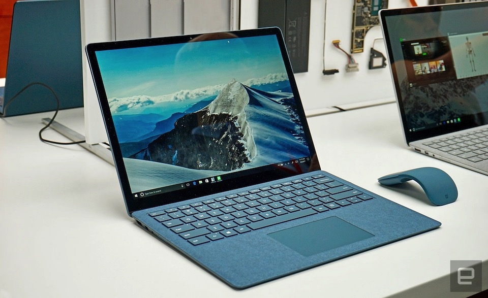 Bản tiêu chuẩn của Surface Laptop chỉ có 4GB RAM