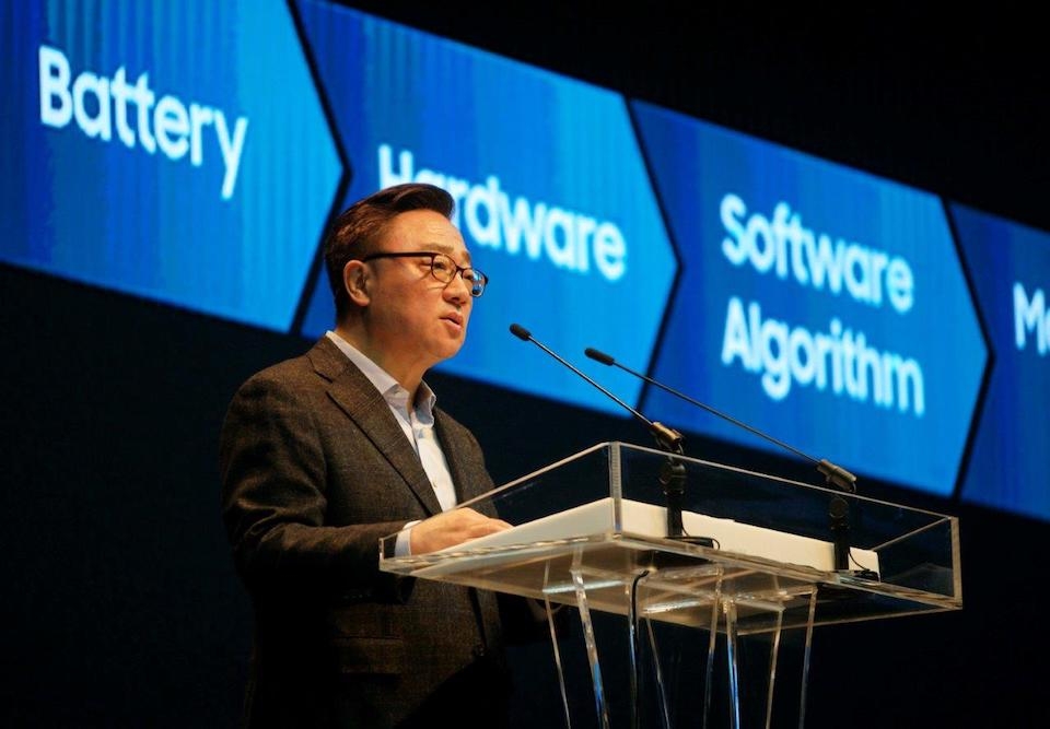 Phó chủ tịch mảng di động của Samsung