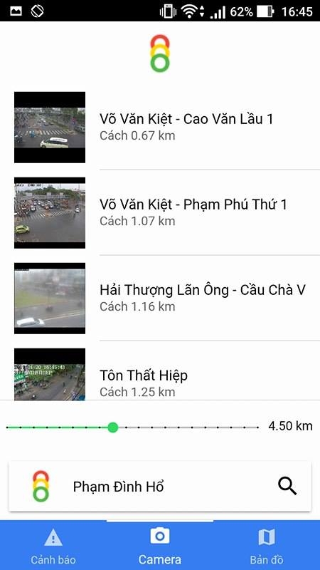Bạn có thể xem tình hình giao thông, tìm trạm xăng, nhà vệ sinh,...