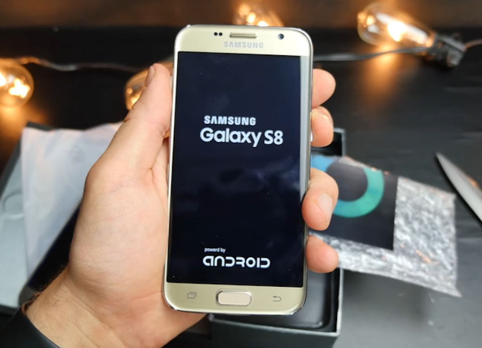 Trên tay Galaxy S8 nhái với camera kép có giá 100USD Máy chạy hệ điều hành Android 6.0 Marshmallow