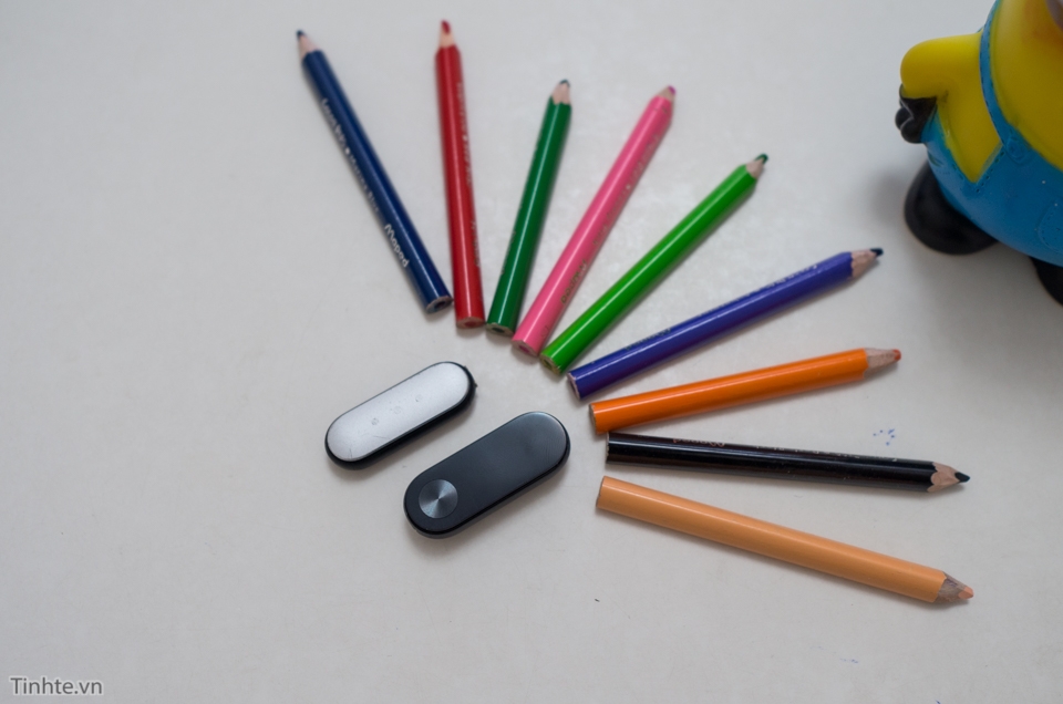 So sánh Mi Band 1 và Mi Band 2