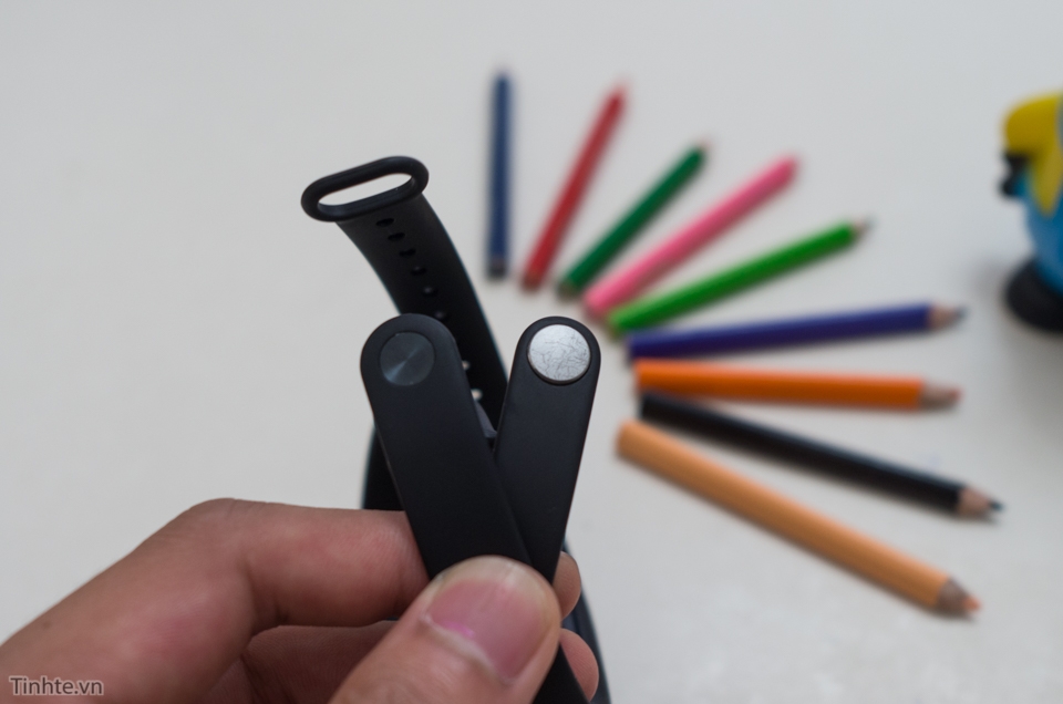 So sánh Mi Band 1 và Mi Band 2