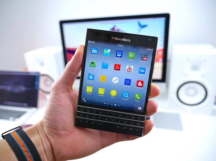 Nhìn lại 12 chiếc điện thoại làm nên tên tuổi của BlackBerry 10