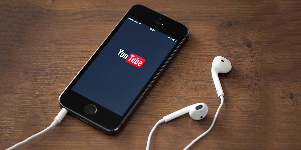 Hướng dẫn nghe nhạc, xem YouTube Offline trên iPhone! (Ảnh 1) Hướng dẫn nghe nhạc, xem YouTube Offline trên iPhone! (Ảnh 1)