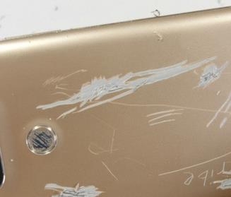 Vì sao bạn nên sử dụng smartphone vỏ kim loại? (Ảnh 5)