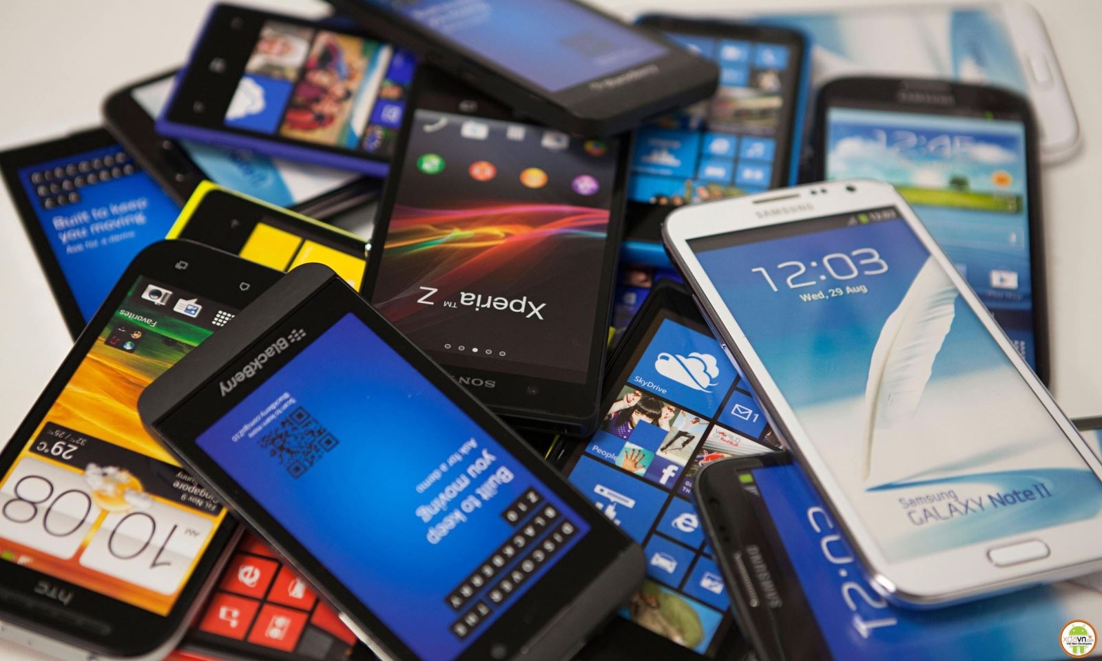Smartphone Android, iOS tiếp tục thống trị thị trường Smartphone Android, iOS tiếp tục thống trị thị trường