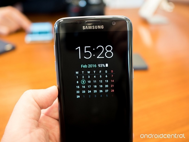 Smartphone ra đời đã khiến chúng ta lười hơn Smartphone ra đời đã khiến chúng ta lười hơn