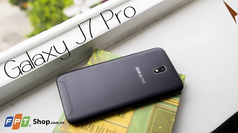 Top 5 smartphone tầm trung đáng mua vừa được mở bán